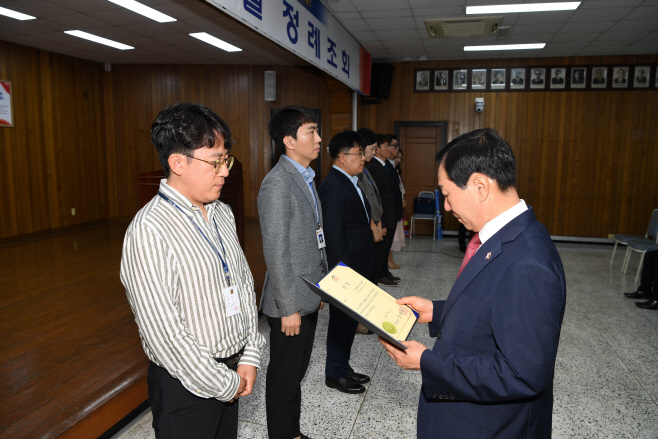 창녕군 적극행정 우수공무원 시상