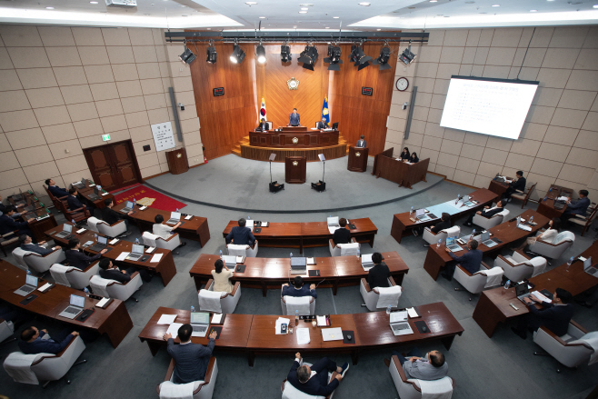 7월 4일 본회의장