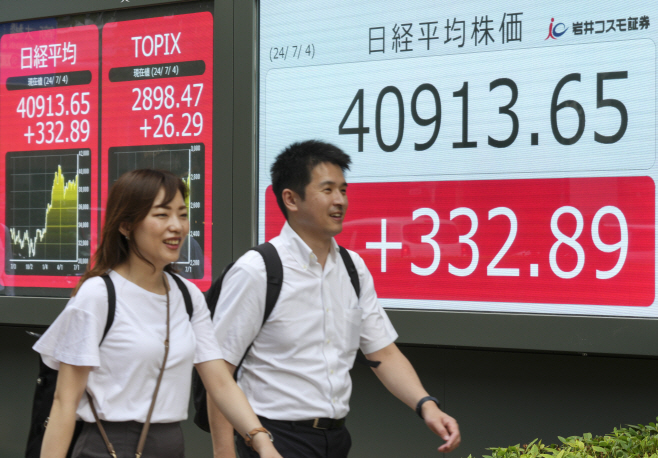 JAPAN ECONOMY STOCK <YONHAP NO-4107> (EPA)