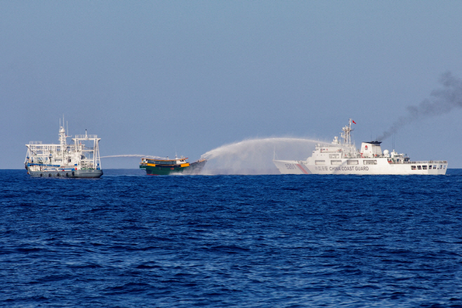 SOUTHCHINASEA-PHILIPPINES/USA <YONHAP NO-4490> (REUTERS)