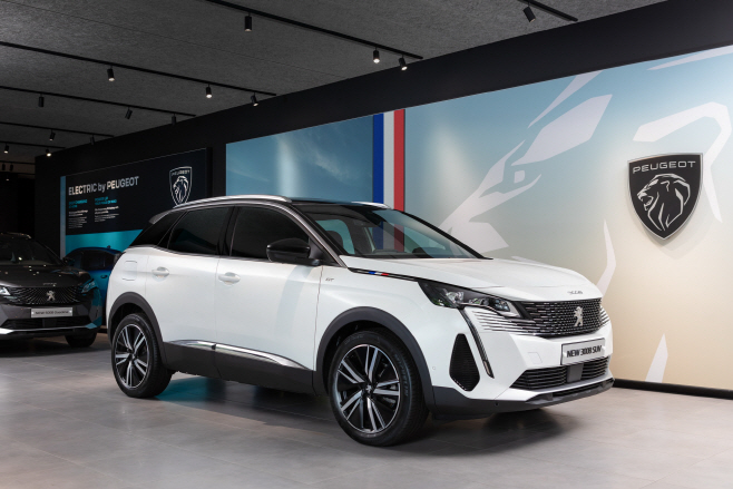 사진자료1-푸조 3008 SUV 프렌치 에디션