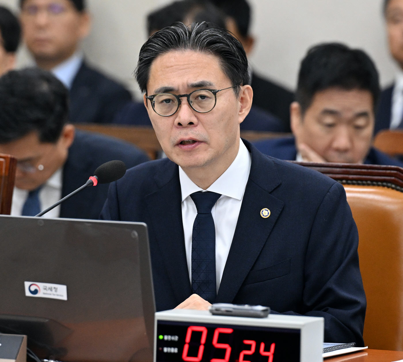 [포토] 질의에 답하는 강민수 국세청장