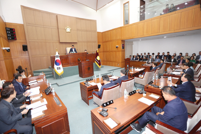 제353회 임시회 개회