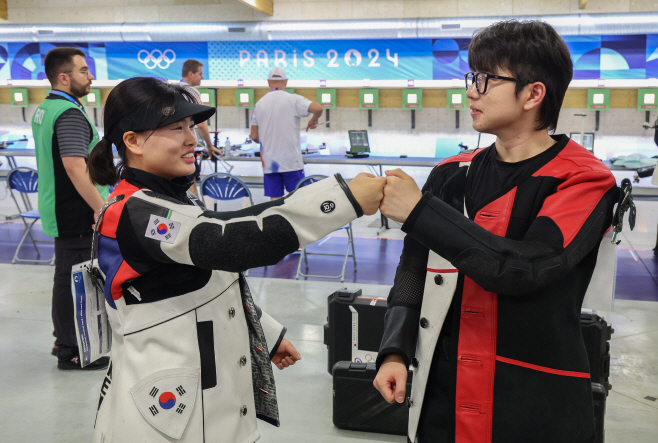 한국 대회 첫 메달 확보한 박하준·금지현