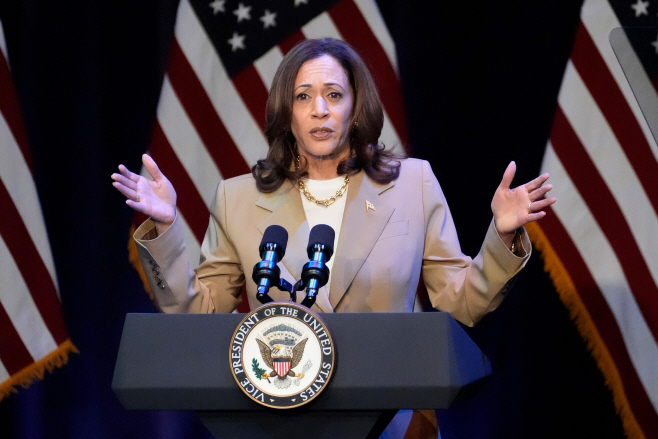 US-VOTE-POLITICS-HARRIS-CAMPAIGN