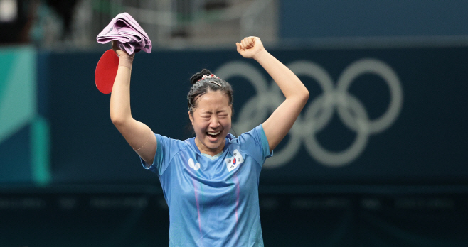 신유빈, 일본 히라노 미우 꺾고 4강 진출