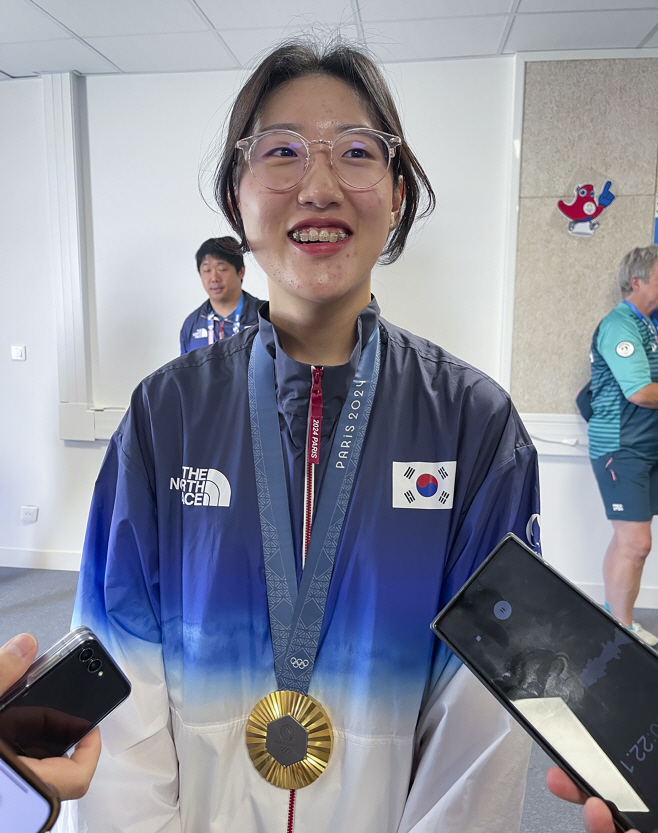 한국 8번째 금메달 양지인 인터뷰<YONHAP NO-6703>