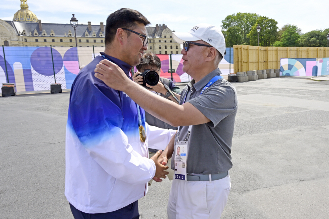 240805_양궁 남자개인전 응원3