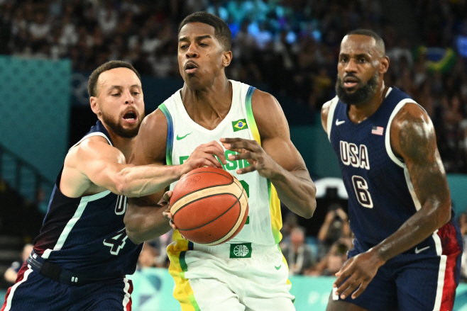 BASKETBALL-OLY-PARIS-2024-BRA-USA