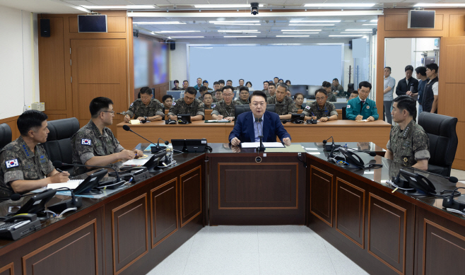 윤석열 대통령, 계룡대 전시지휘시설 점검