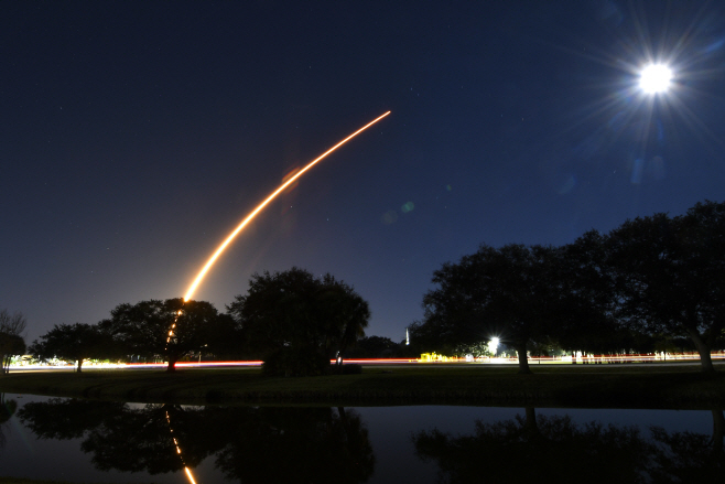 SpaceX Starlink <YONHAP NO-1765> (AP)