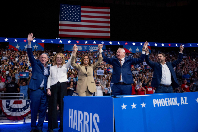 US-PRESIDENTIAL-DEMOCRATIC-CANDIDATE-KAMALA-HARRIS-HOLDS-RALLY-I