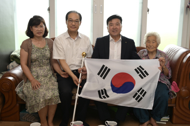 예산군, 제79주년 광복절 맞아 독립유공자 유족 위문 실시