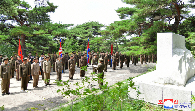 북한, 조국해방 79주년 맞아 항일빨치산 회상기 발표 모임