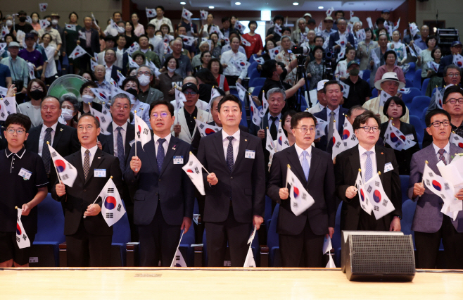 김진경 의장, 15일 제79주년 광복절 경축식