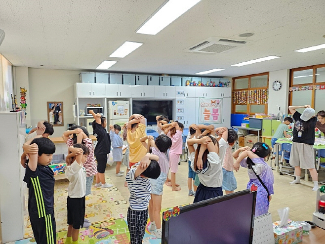 충남교육청, 학부모 97.5% 이상 늘봄학교 향후 참여 의사 밝혀!