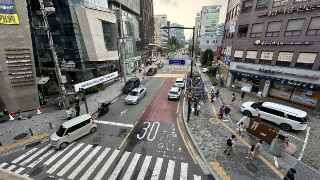 0826 성수역 3번 출구 앞