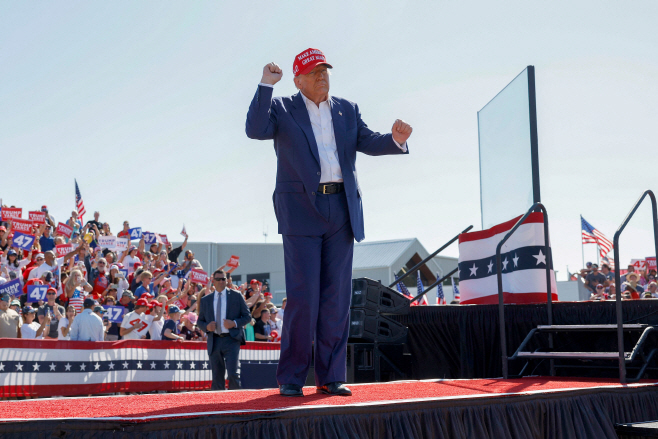 US-REPUBLICAN-PRESIDENTIAL-CANDIDATE-DONALD-TRUMP-HOLDS-RALLY-IN