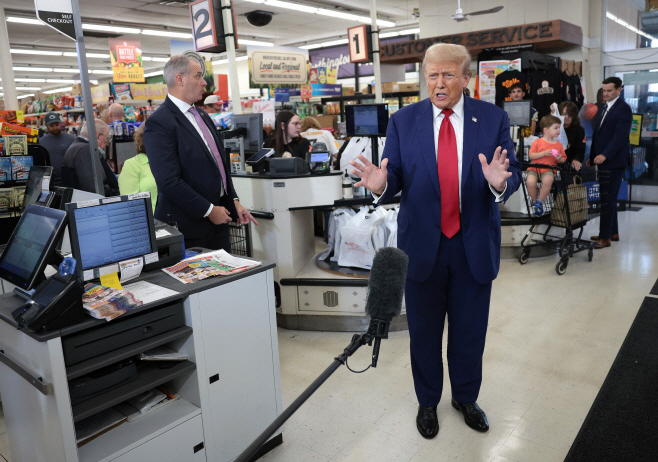 US-REPUBLICAN-PRESIDENTIAL-CANDIDATE-DONALD-TRUMP-CAMPAIGNS-IN-P