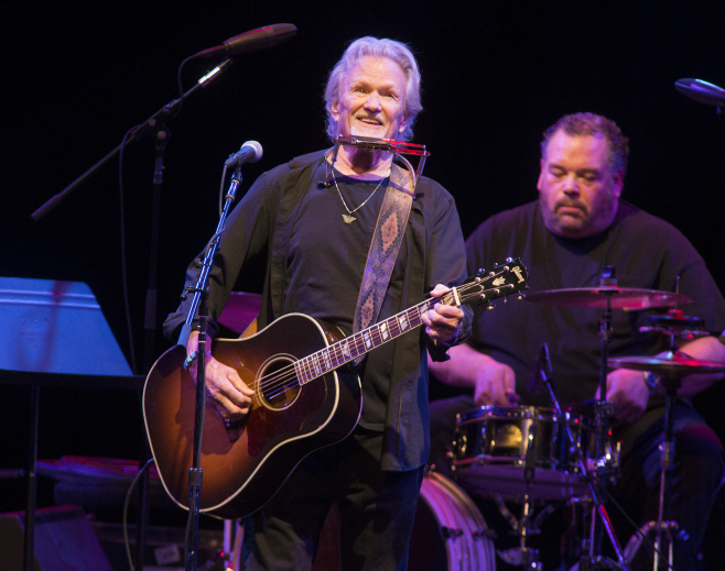 Obit Kris Kristofferson