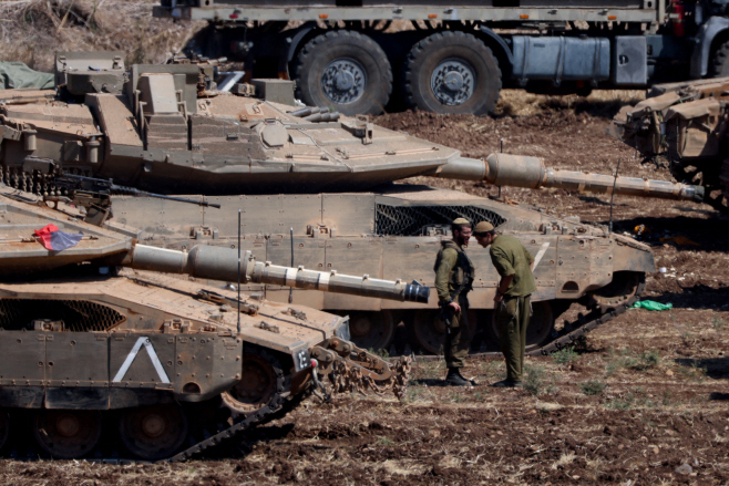 ISRAEL-PALESTINIANS/LEBANON-TANKS