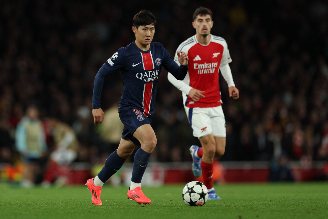 FBL-EUR-C1-ARSENAL-PSG <YONHAP NO-2324> (AFP)