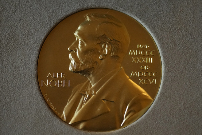 Nobel Prize <YONHAP NO-4945> (AP)