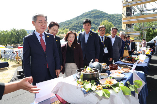 의령 향토음식 경연대회 화제 만발)