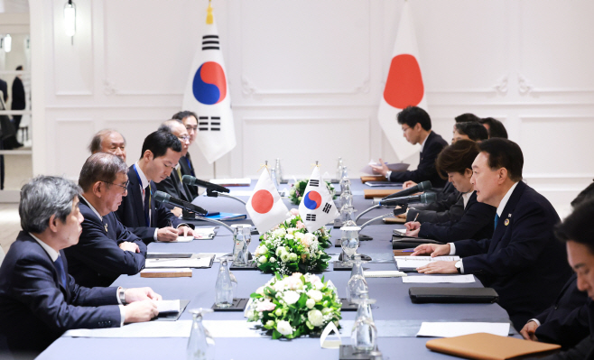 윤석열 대통령, 이시바 신임 일본 총리와 한일 정상회담