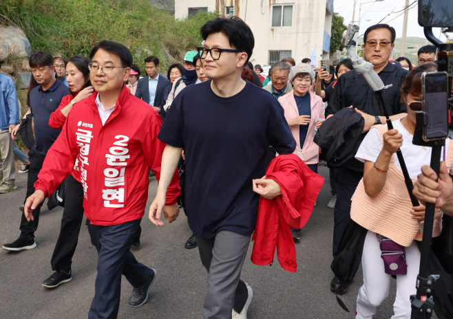 부산 찾은 한동훈<YONHAP NO-2641>