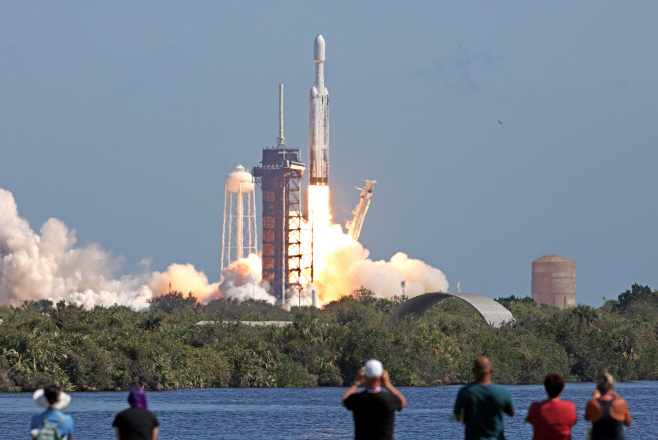 US-SPACE-NASA-SPACEX-EUROPA-CLIPPER