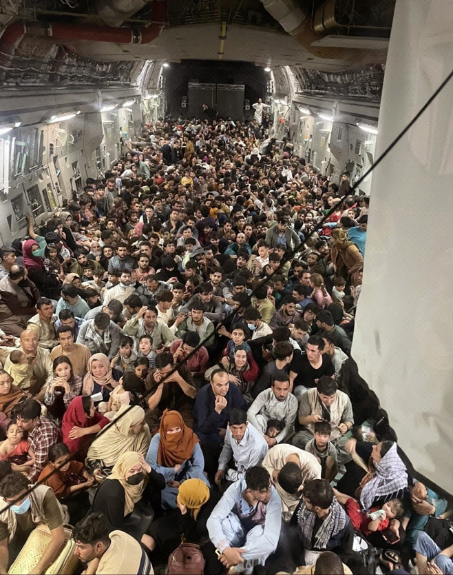 카불 공항