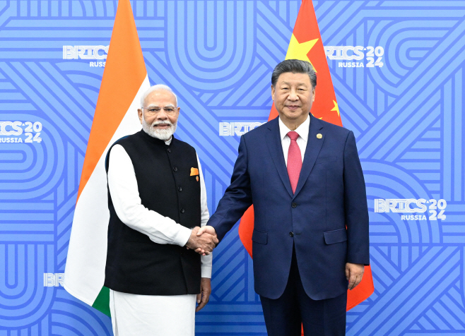 RUSSIA-KAZAN-CHINA-XI JINPING-INDIA... <YONHAP NO-247XINHUA