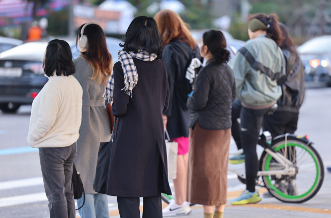 쌀쌀한 가을날의 출근길