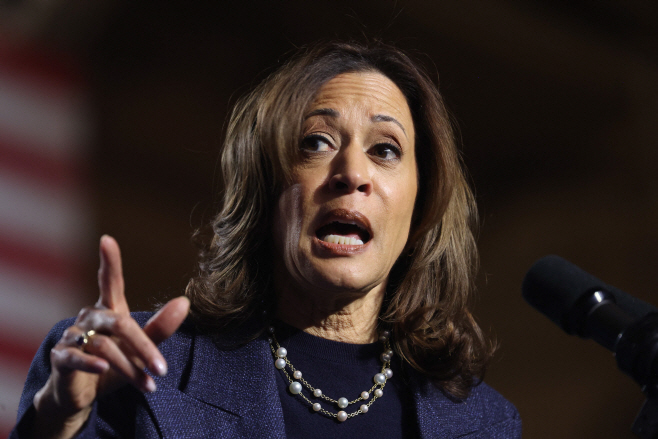 US-DEMOCRATIC-PRESIDENTIAL-NOMINEE-VICE-PRESIDENT-HARRIS-CAMPAIG