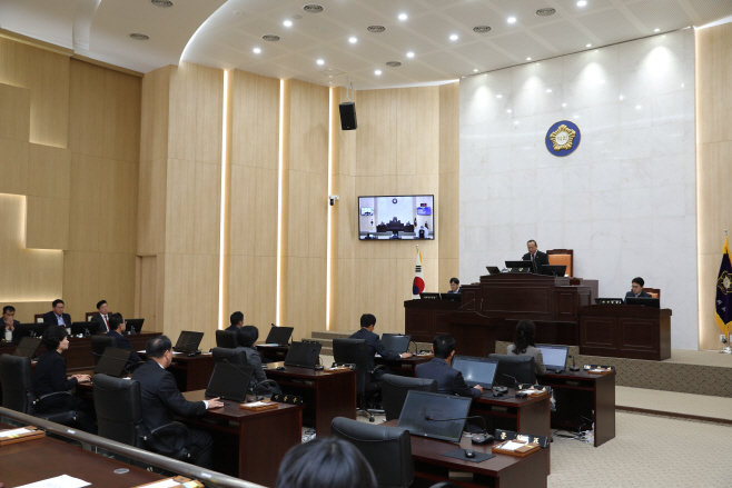 예산군의회 장순관 의장 체제 첫 임시회 마무리