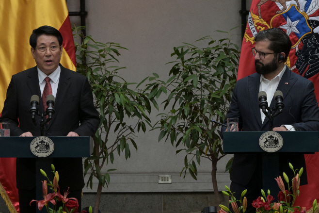 CHILE-VIETNAM-DIPLOMACY <YONHAP NO-0928> (AFP)