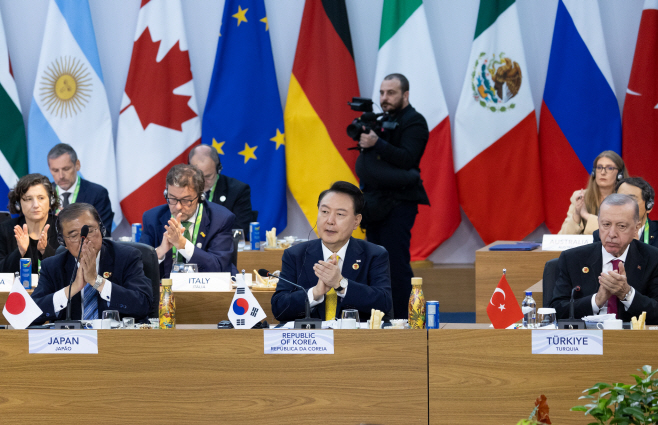 윤석열 대통령, G20 '글로벌 기아·빈곤 퇴치 연합 출범식' 참석