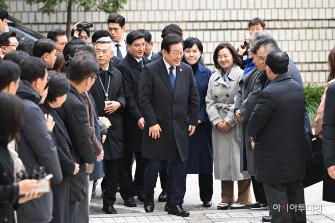 [포토]선고공판에 출석하는 이재명 대표