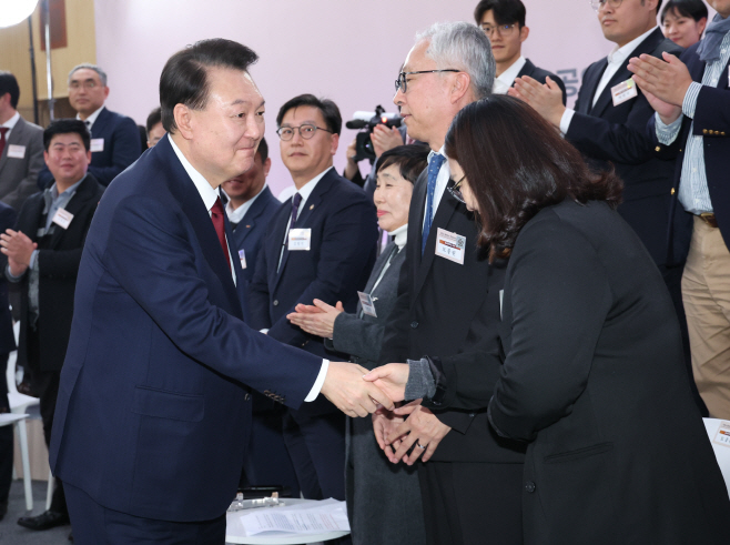 윤석열 대통령, 골목상권 민생토론회