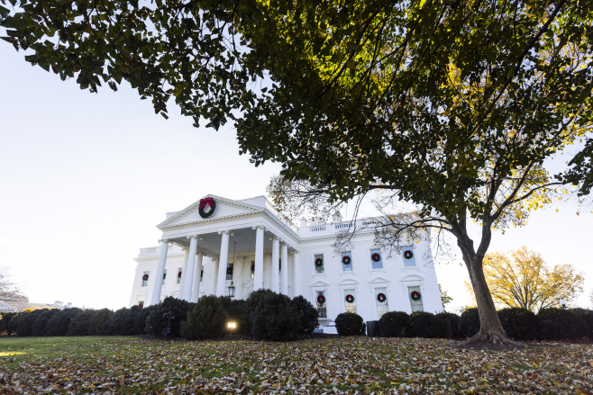 USA WHITE HOUSE HOLIDAY <YONHAP NO-0263> (EPA)