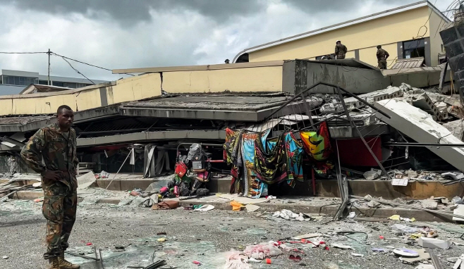 VANUATU-EARTHQUAKE-DAMAGE <YONHAP NO-3244> (AFP)