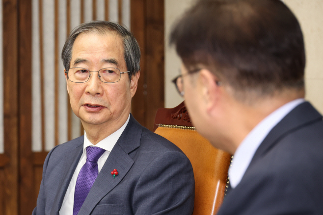 우원식 국회의장, 한덕수 대통령 권한대행 접견