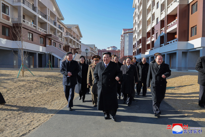 북한, 평안북도 수해지역 살림집 준공식 진행