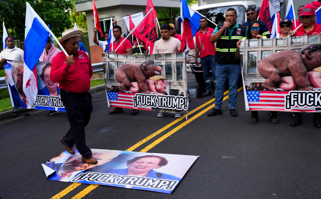 PANAMA-US-POLITICS-TRUMP-PROTEST