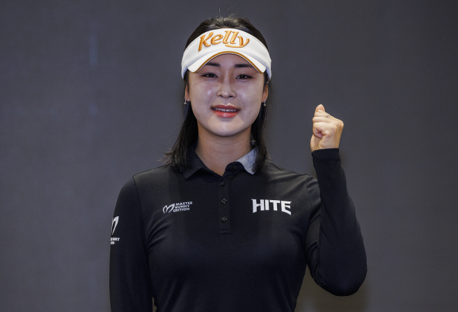 LPGA 진출한 윤이나의 파이팅!