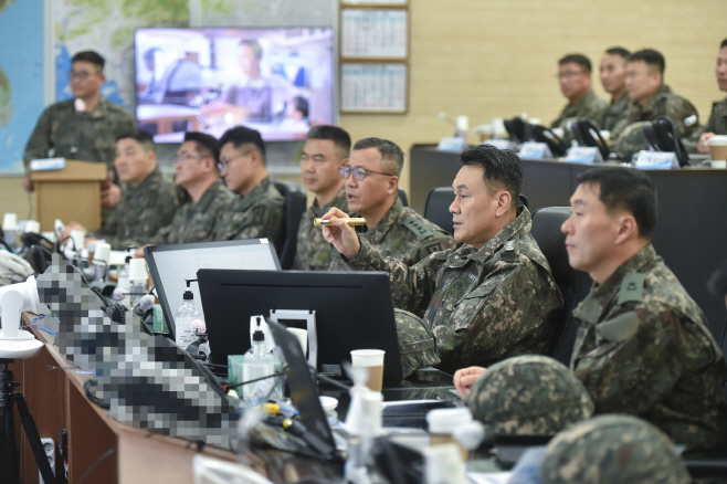 합참의장, 육군 1군단 방공작전진지 대비태세 현장점검