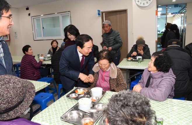 영산면 신제2구 이장 떡국나눔 행사2
