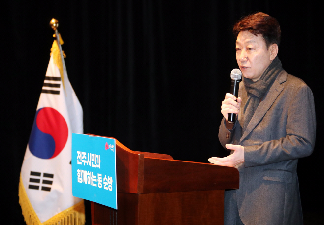 우범기 전주시장, 을사년 새해 시민의 삶 속으로 '풍덩'