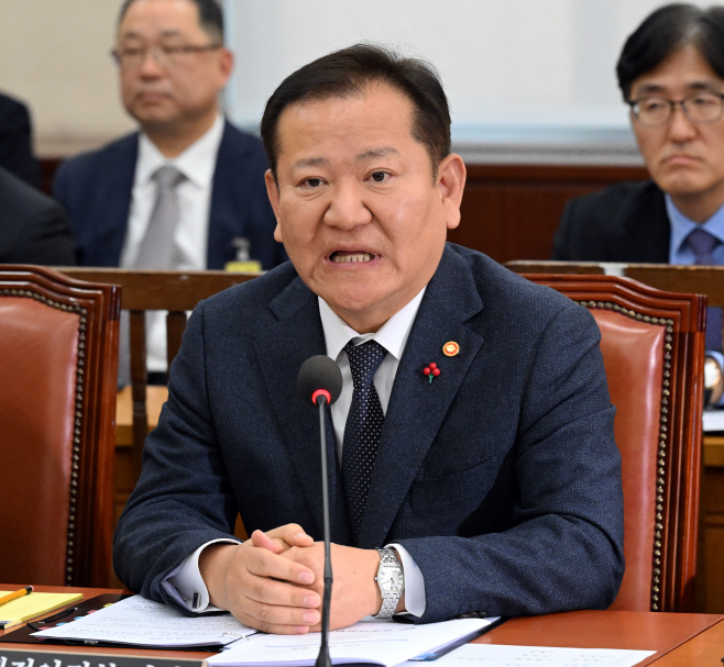 [포토] 답변하는 이상민 장관